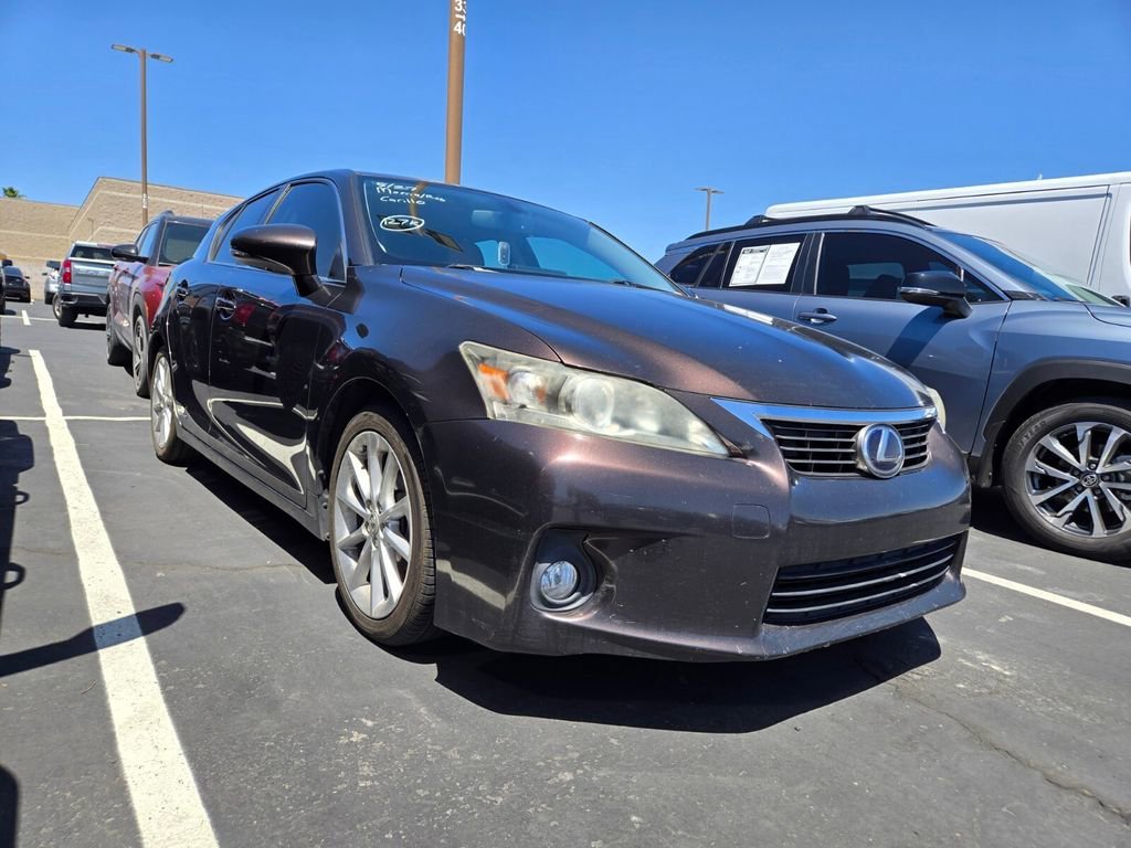 2013 Lexus CT 200h 200h's photo