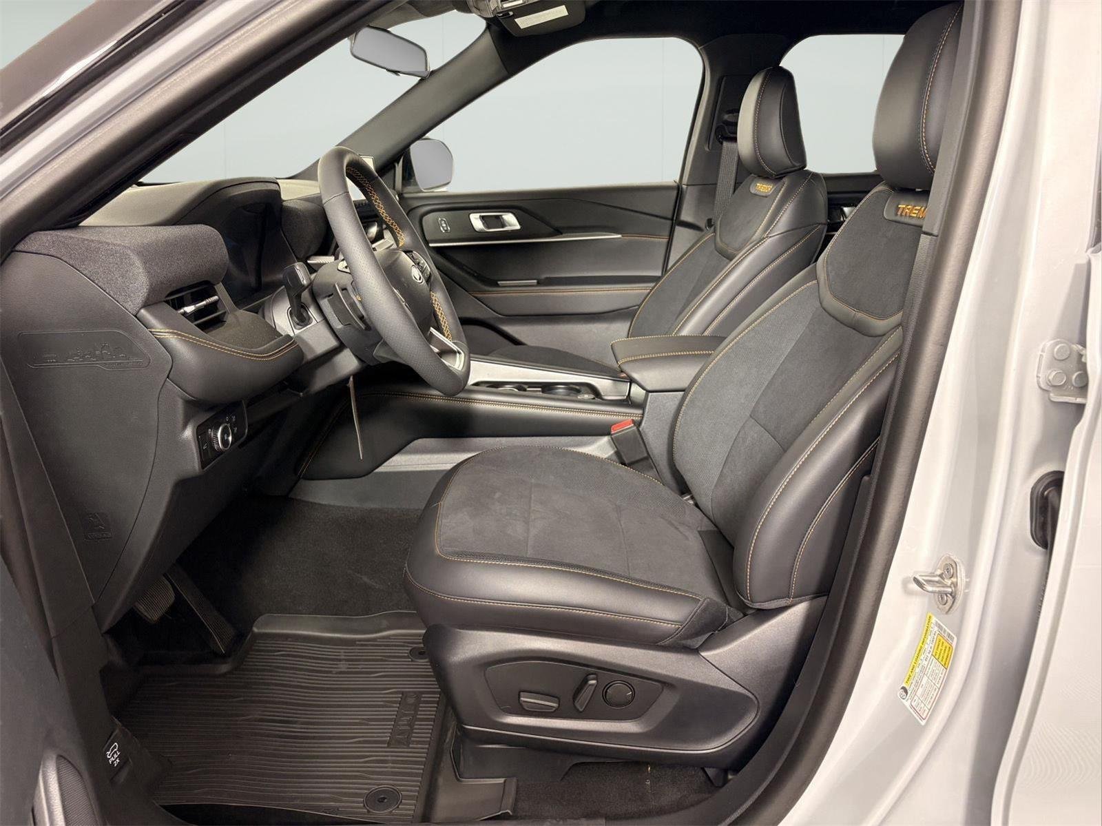 New 2026 Space White Metallic Ford Tremor® image 13