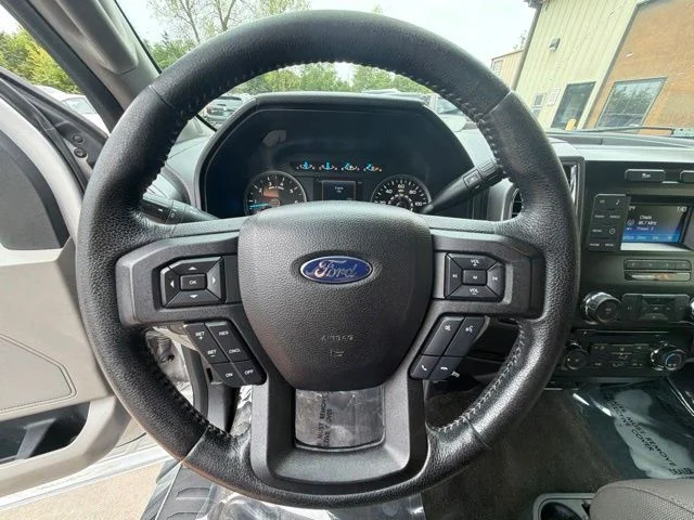 Used 2015 Silver Ford XLT image 23