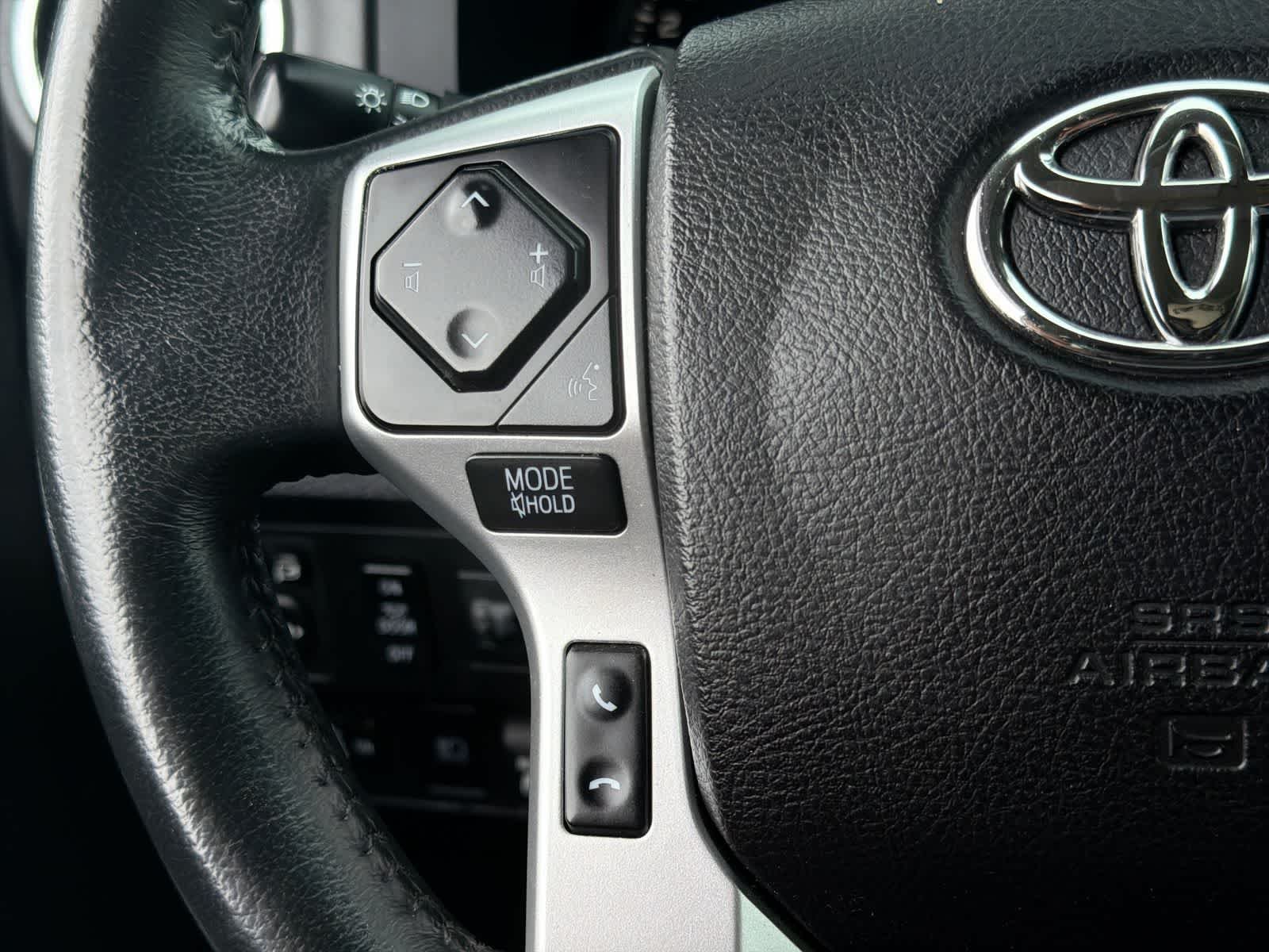 Used 2021 Wind Chill Pearl Toyota Platinum image 25