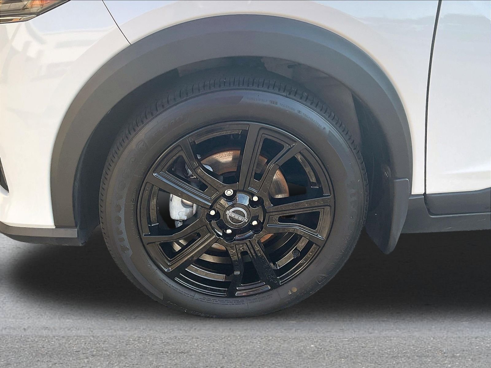 Used 2024 White Nissan SR image 36