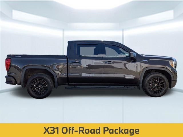 Used 2021 Brown GMC Elevation image 9