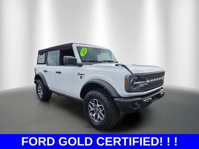 Certified Used 2025 Oxford White Ford Badlands image 7