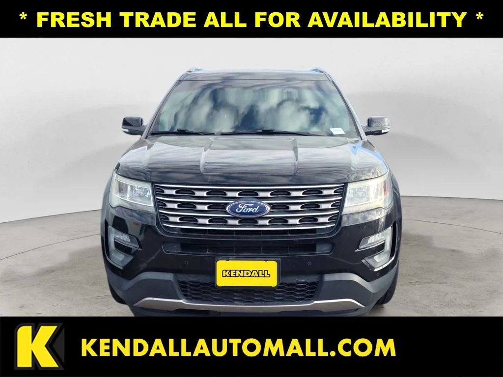 Used 2016 Black Ford XLT image 1