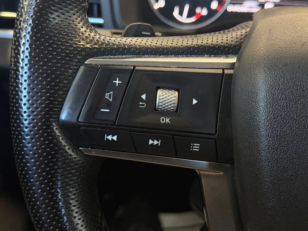 Used 2022 Gray Mitsubishi SE image 30
