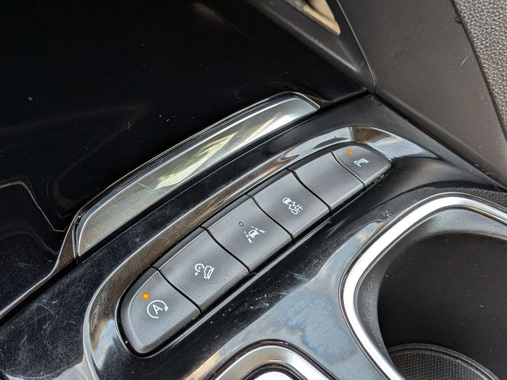 Used 2023 Gray Buick Preferred image 25