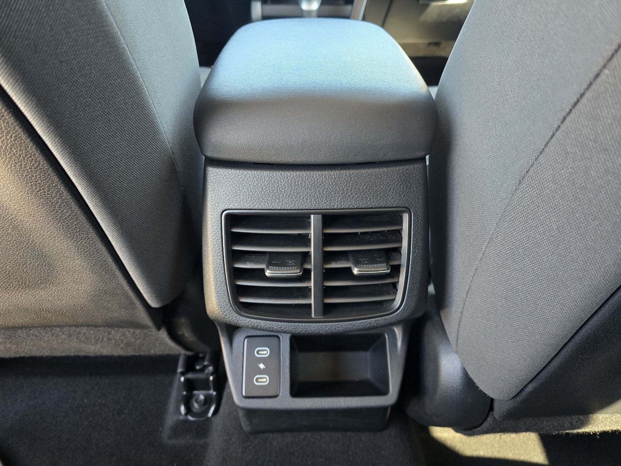 Used 2024 Fusion Black Kia LX image 28