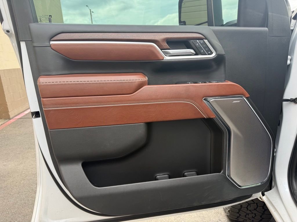 Used 2024 White Frost GMC Denali Ultimate image 18