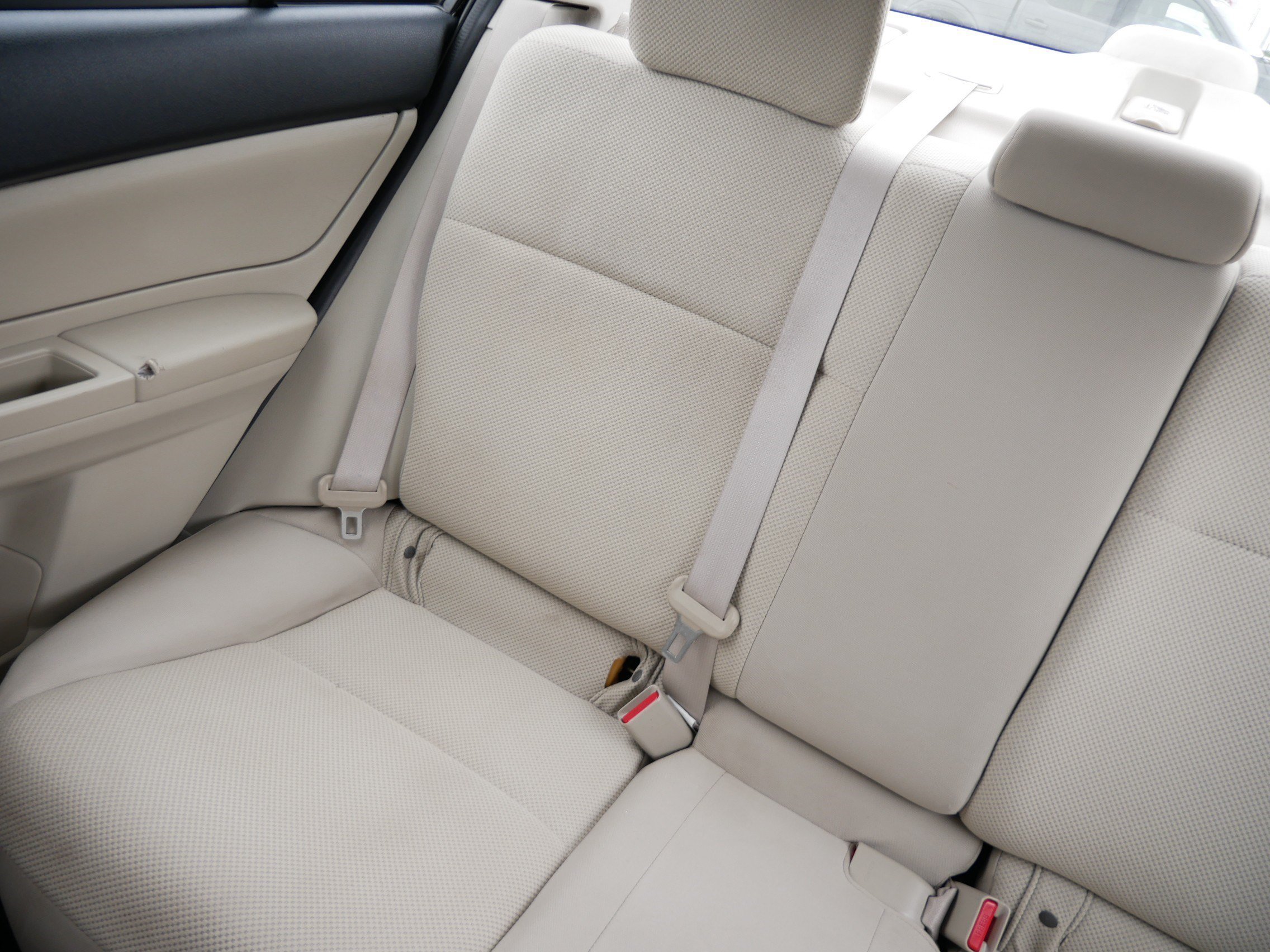 Used 2012 Obsidian Black Pearl Subaru 2.0i image 12