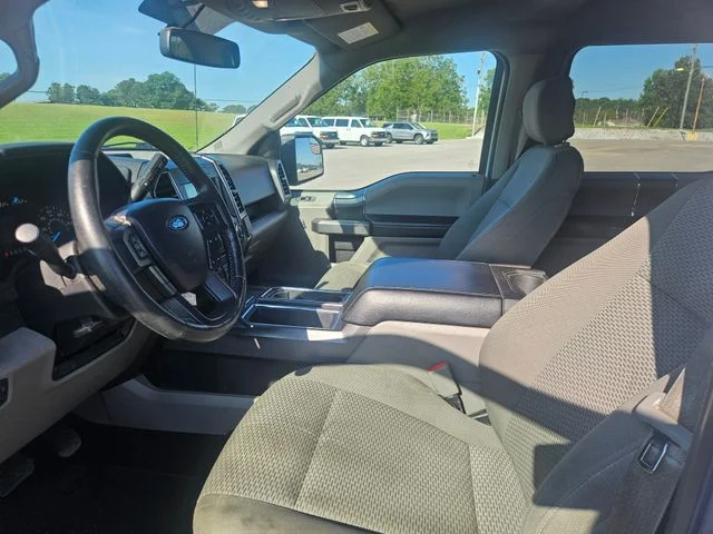 Used 2018 White Ford XLT image 9