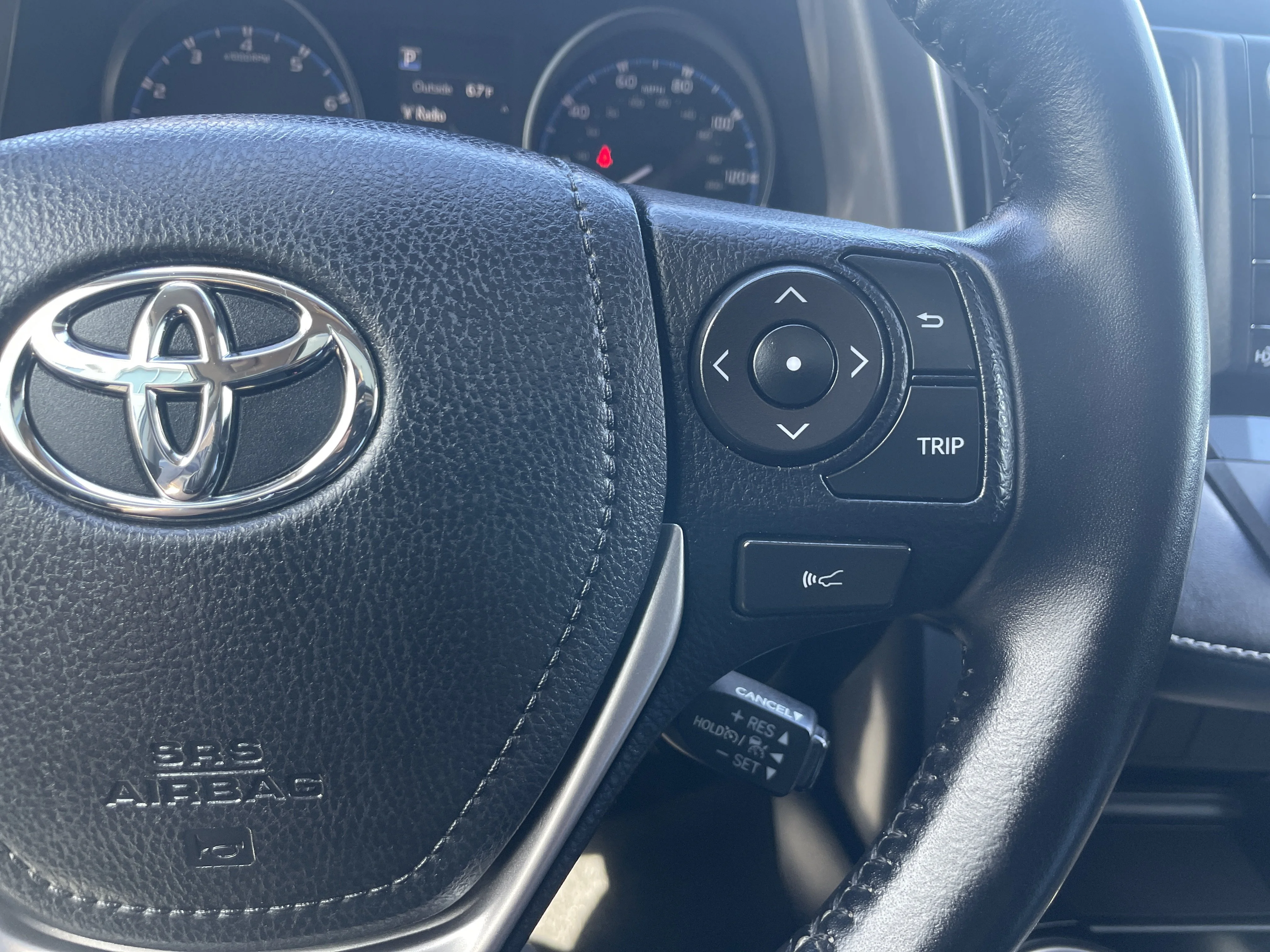 Used 2017 Super White Toyota XLE image 7
