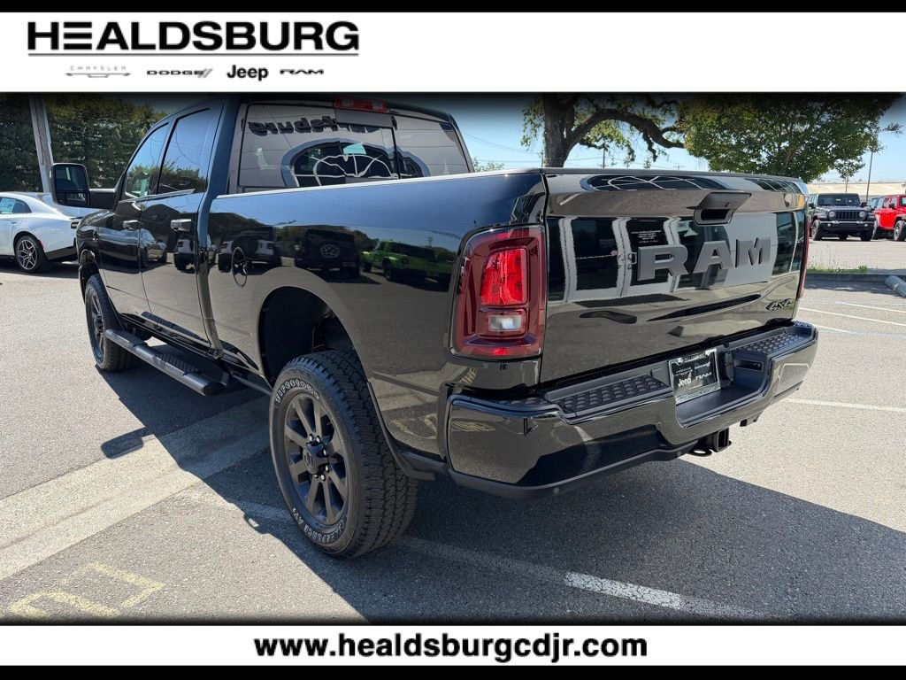 New 2026 Diamond Black Crystal Pearl-Coat Exterior Paint RAM Tradesman image 3