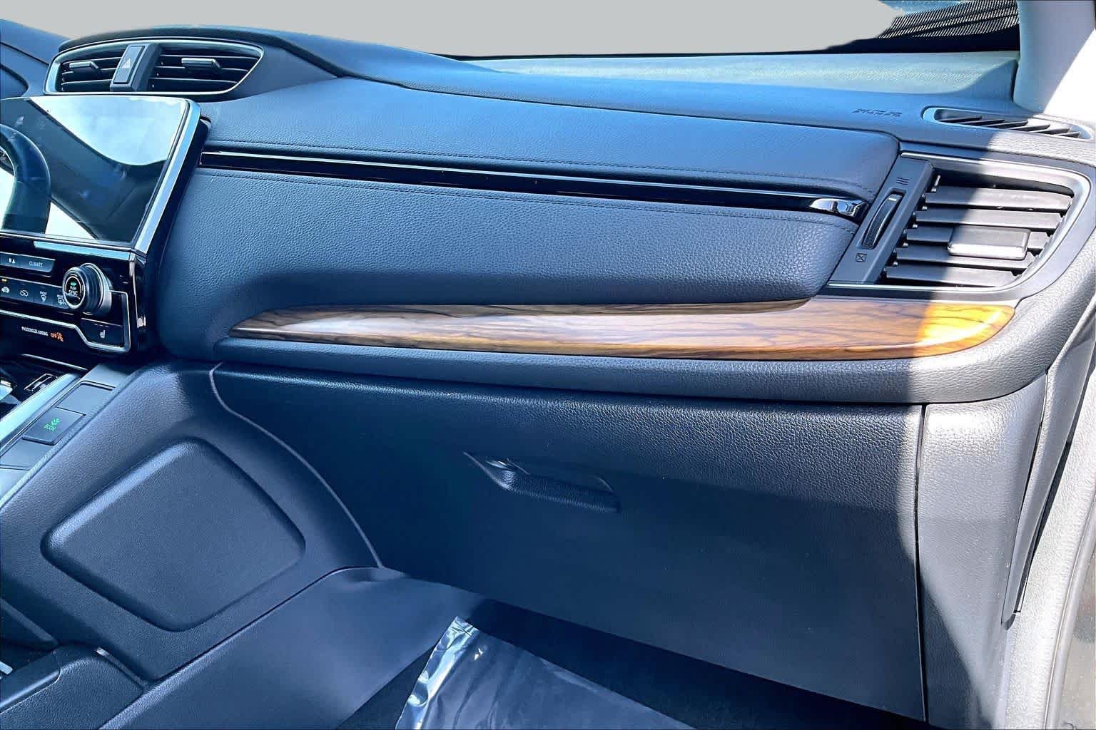 Used 2018 Crystal Black Pearl Honda EX-L image 18
