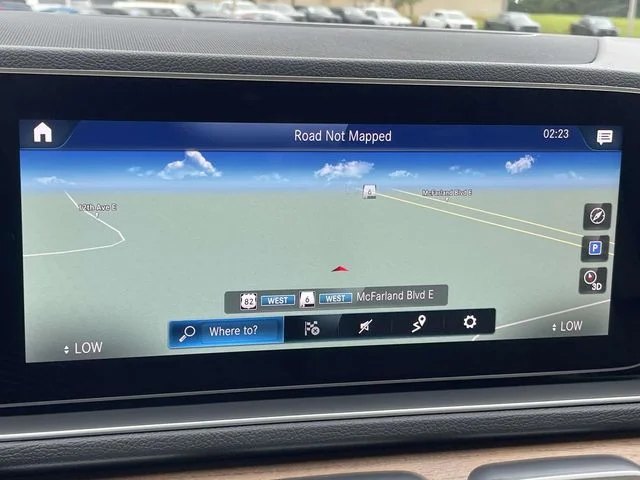 Used 2023 White Mercedes-Benz GLE 350 image 22