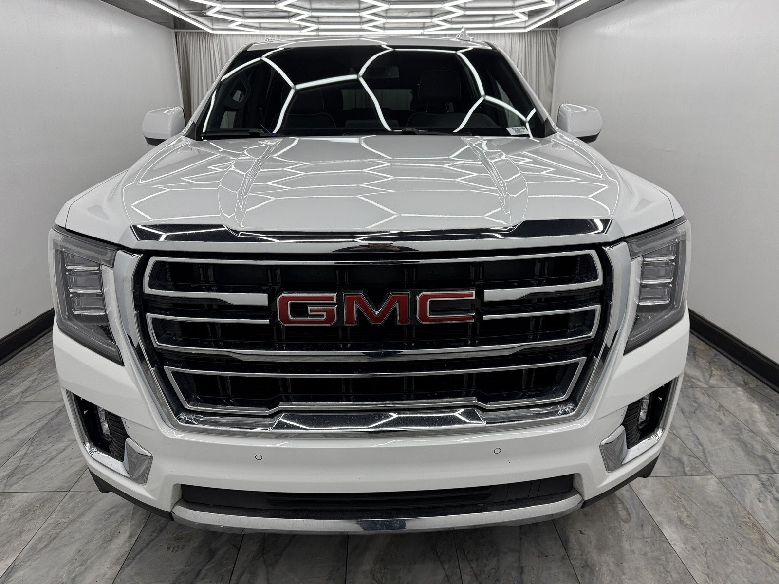 2024 Gmc Yukon XL SLT photo 2