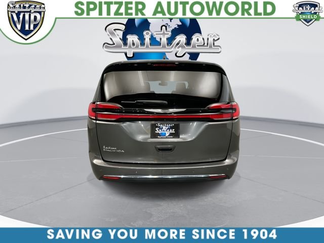 Used 2023 Gray Chrysler Touring L image 10