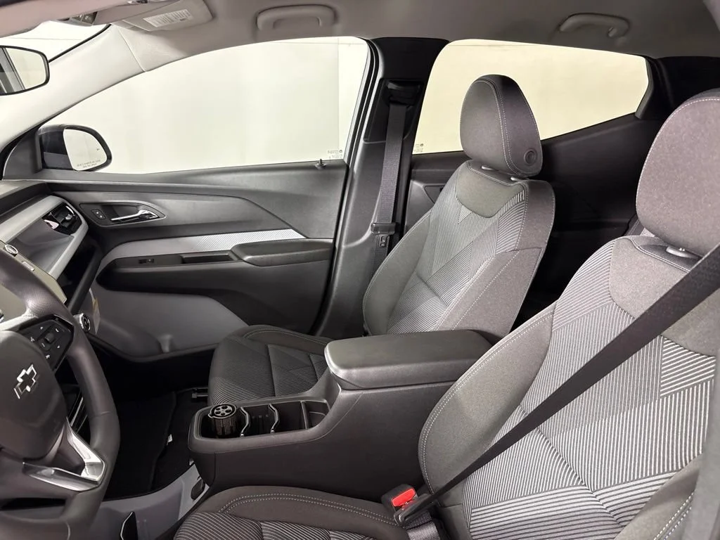 2027 Chevrolet Bolt LT - Photo 31