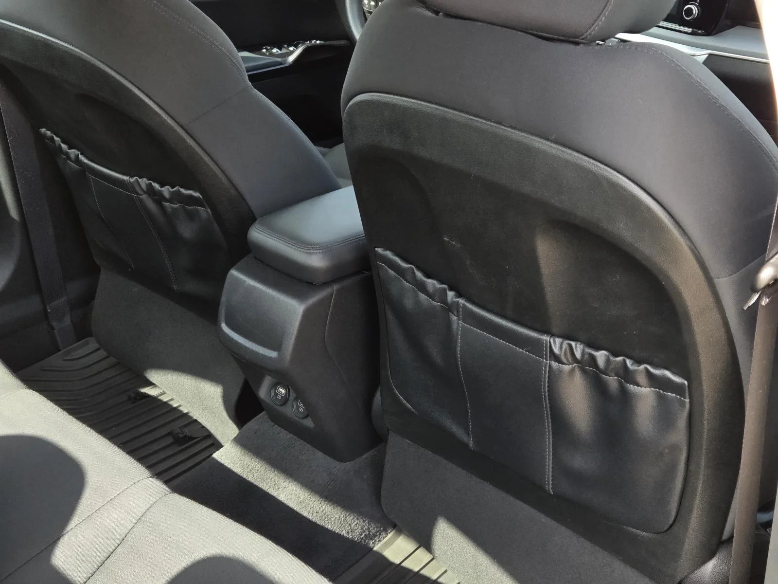 Used 2024 Gravity Gray Kia LXS image 35