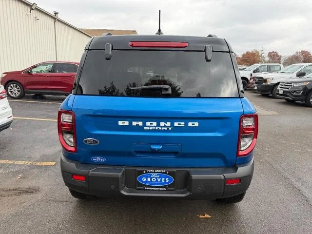 New 2025 Velocity Blue Metallic Ford Outer Banks® image 30