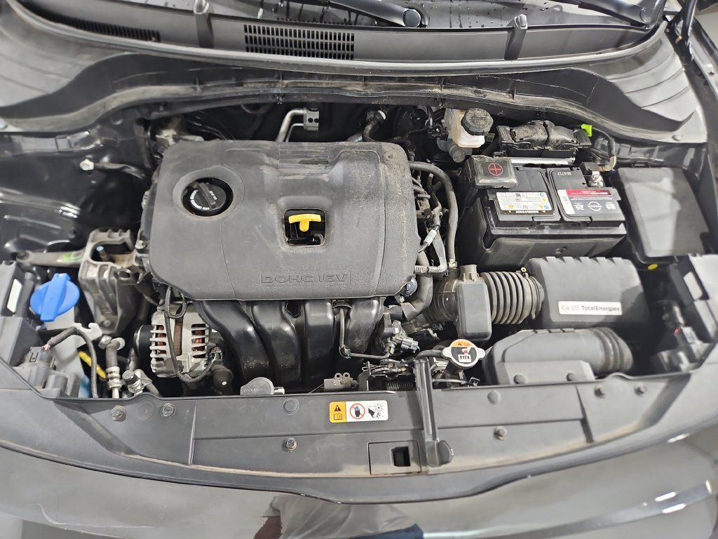 Used 2023 Black Kia GT-Line image 23