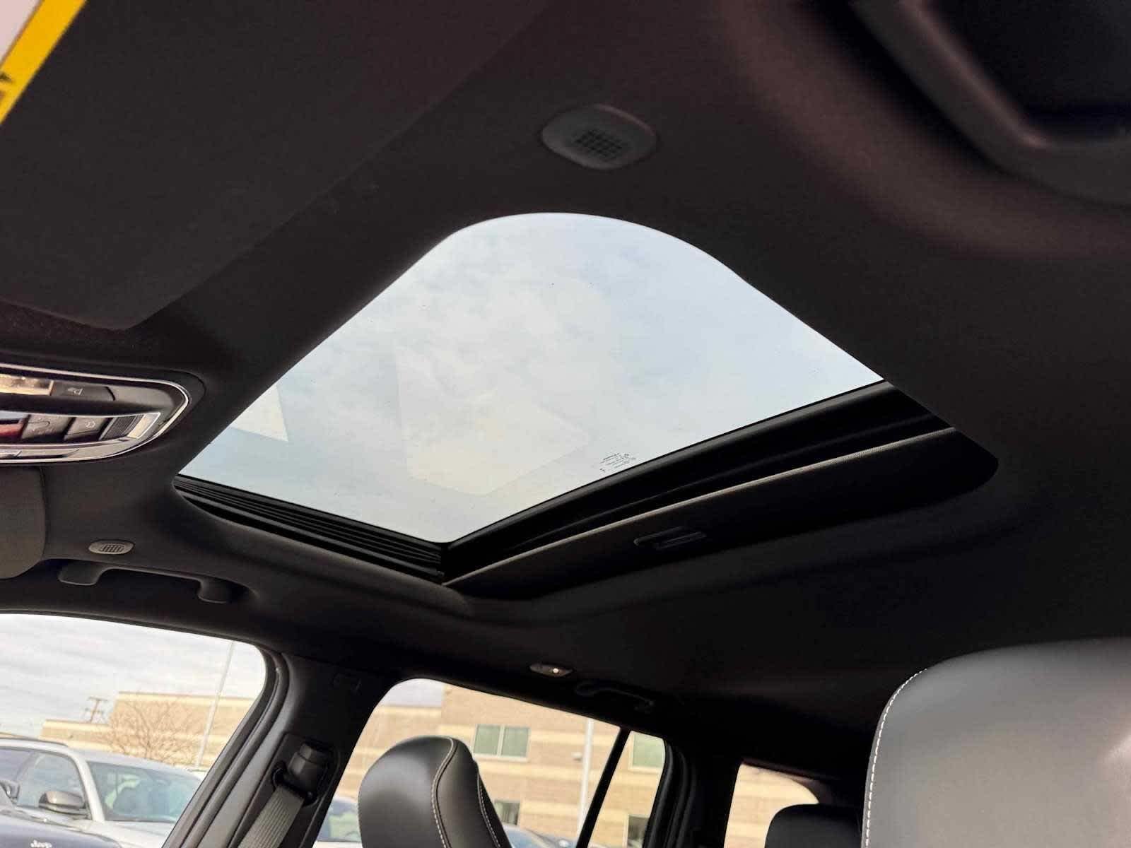 2025 Jeep Grand Cherokee Altitude - Photo 24