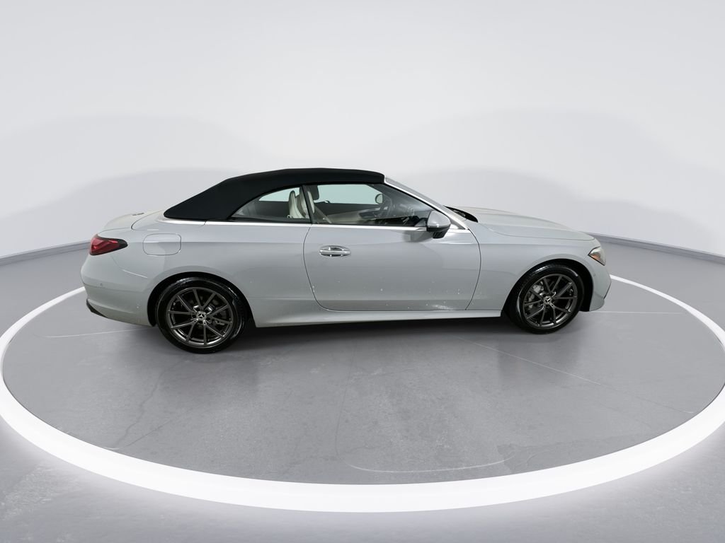 Used 2026  Mercedes-Benz CLE 300 4MATIC® image 9