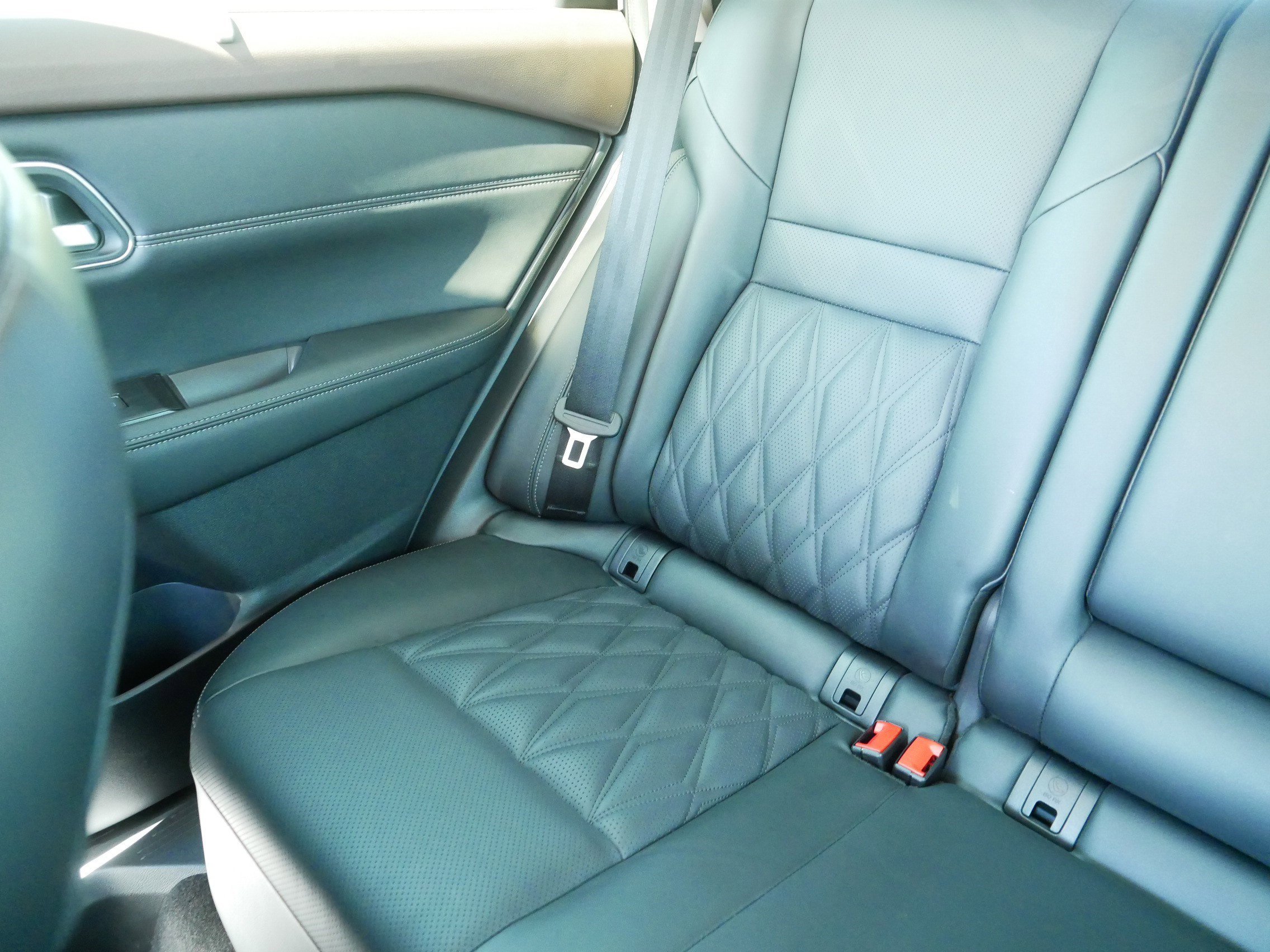 Certified Used 2023 Pearl White Tricoat Nissan Platinum image 12