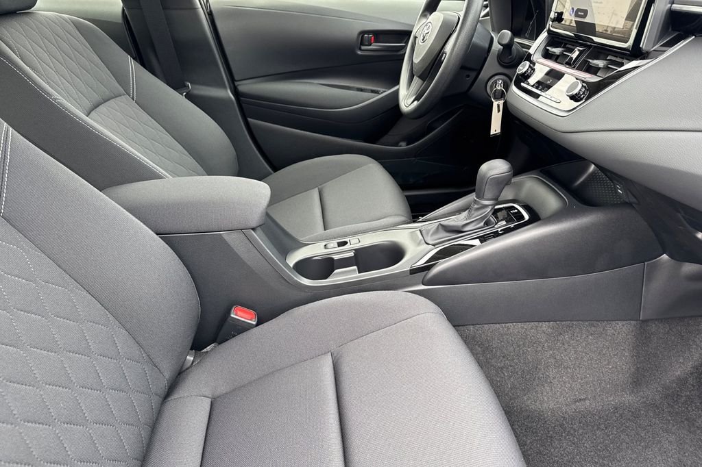 New 2026 Wind Chill Pearl <sup>1</sup> Toyota  LE image 13