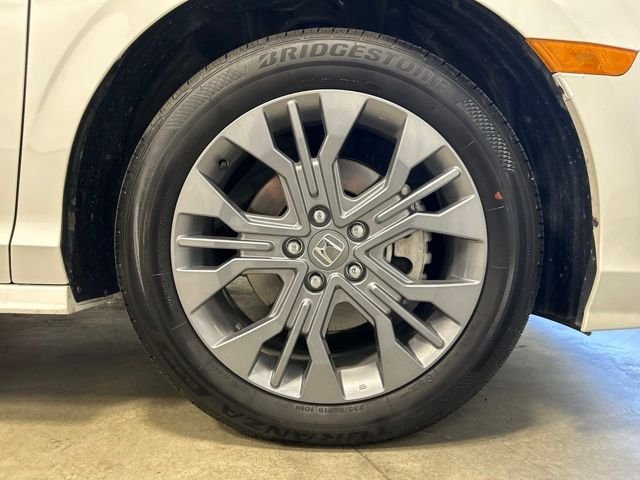 2026 Honda Odyssey Touring - Photo 12