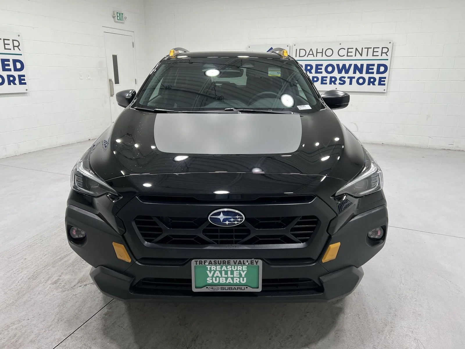 New 2026 CRYSTAL BLACK SILICA Subaru Wilderness image 3