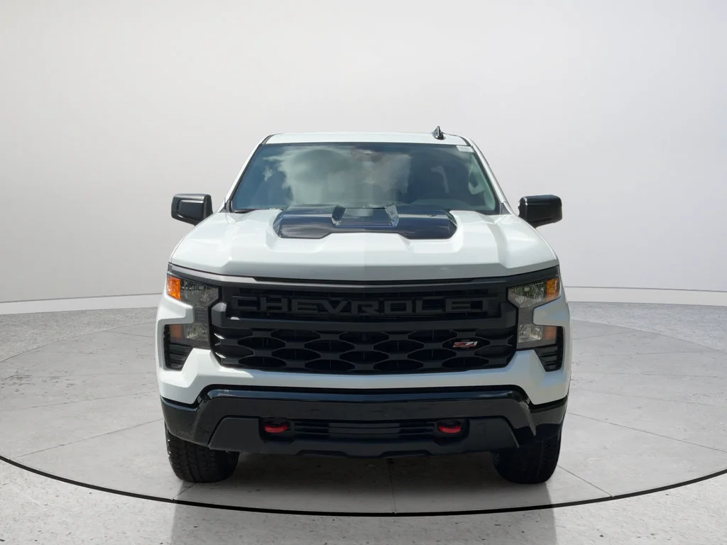 New 2026 Summit White Chevrolet Custom Trail Boss image 2