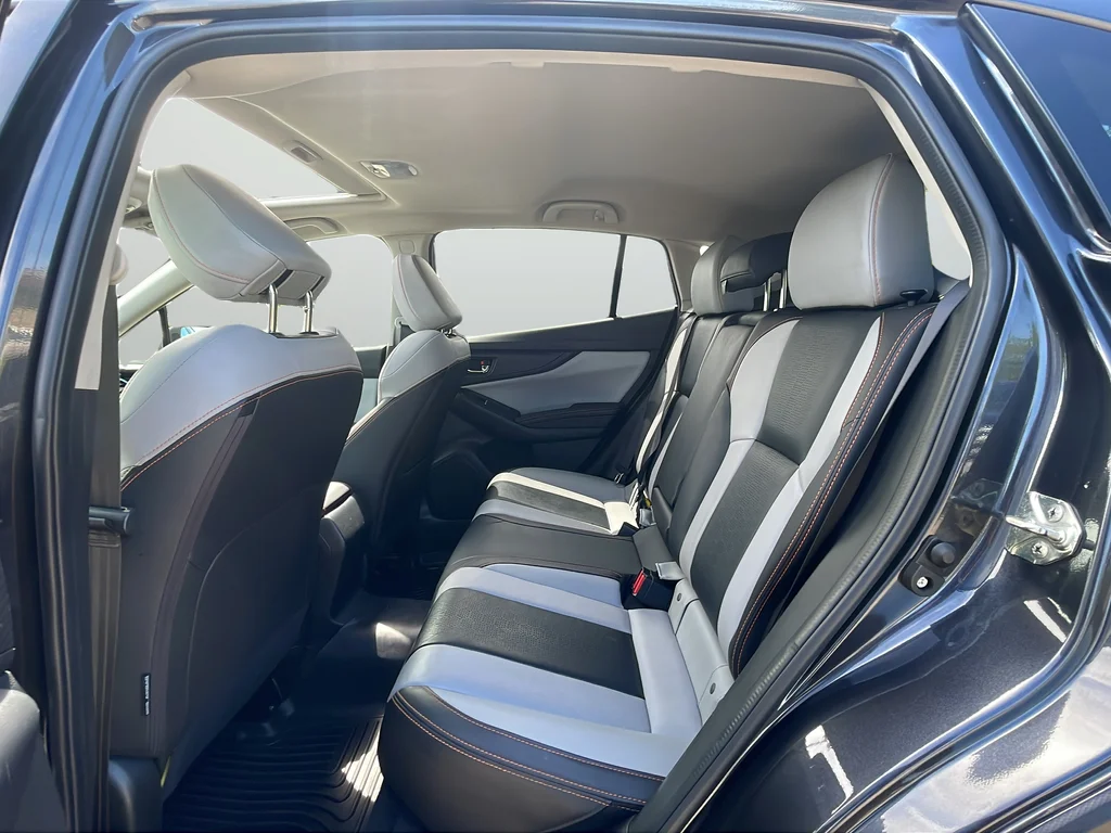 Used 2018 Gray Subaru 2.0i Limited image 17