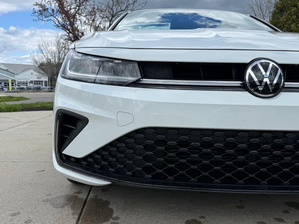 New 2026 White Volkswagen 1.5T Sport image 5