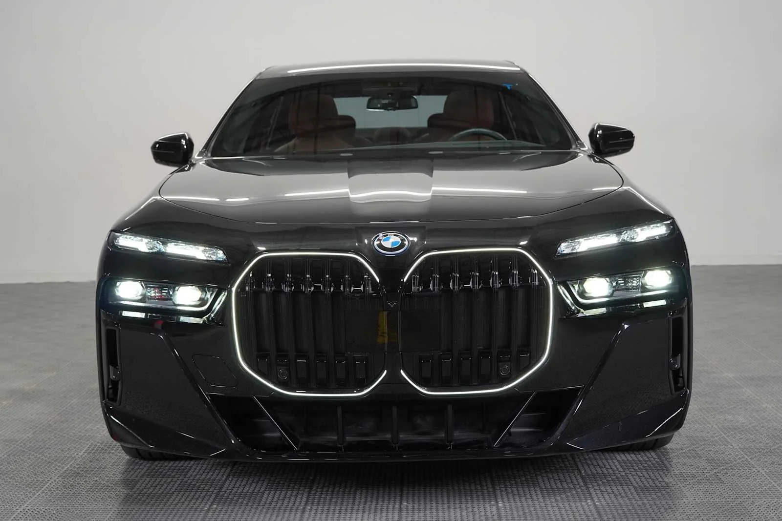 Used 2025 BMW i7 60 with VIN WBY53EJ02SCV03585 for sale in Grapevine, TX