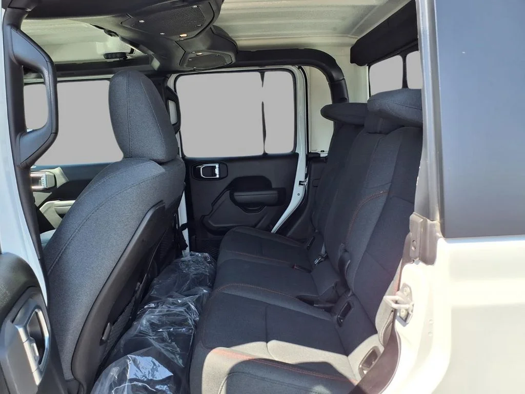 Used 2026 White Jeep Rubicon image 23