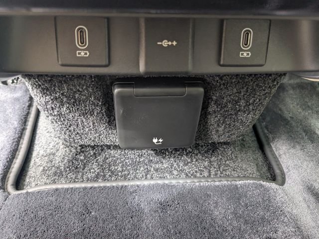 New 2026 Icy White Satin Land Rover SV image 18