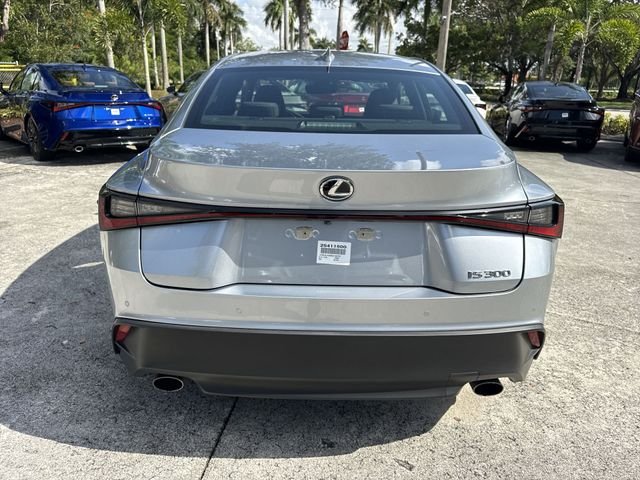 2025 Lexus IS 300 - Photo 24