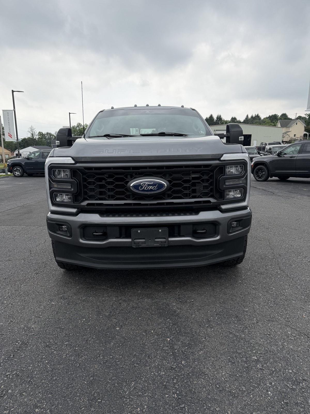 Used 2024 Carbonized Gray Metallic Ford LARIAT image 5