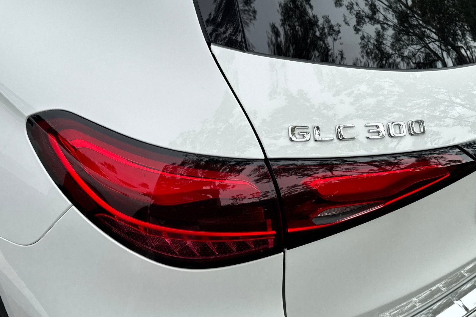 Certified Used 2026 White Mercedes-Benz GLC 300 image 13