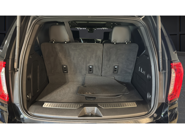 Used 2024 Onyx Black GMC Denali image 27