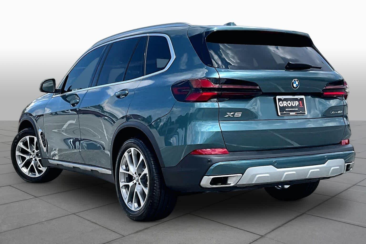 Used 2026 Blue Ridge Mountain Metallic BMW xDrive40i image 12