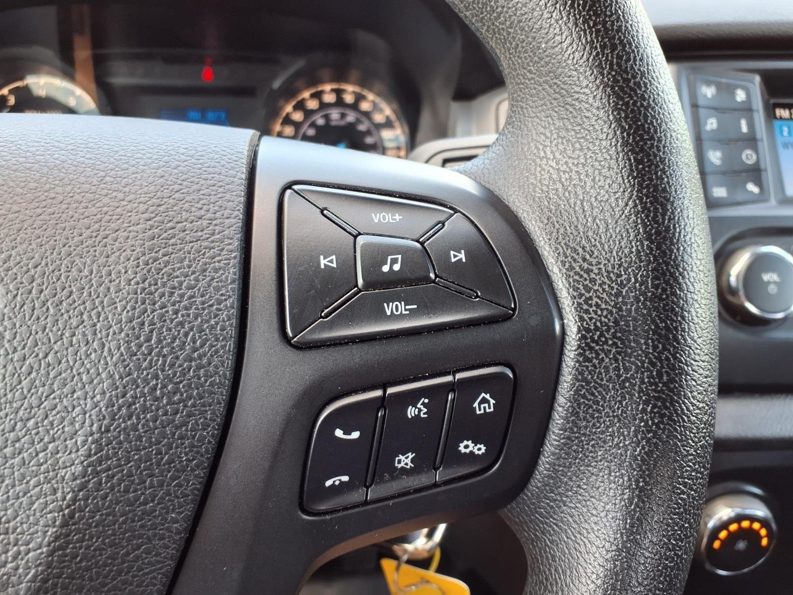 Used 2019 Magnetic Ford XL image 25