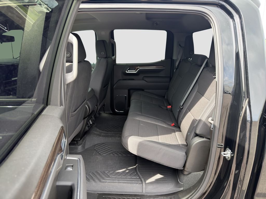 Used 2025 Black Chevrolet RST image 25