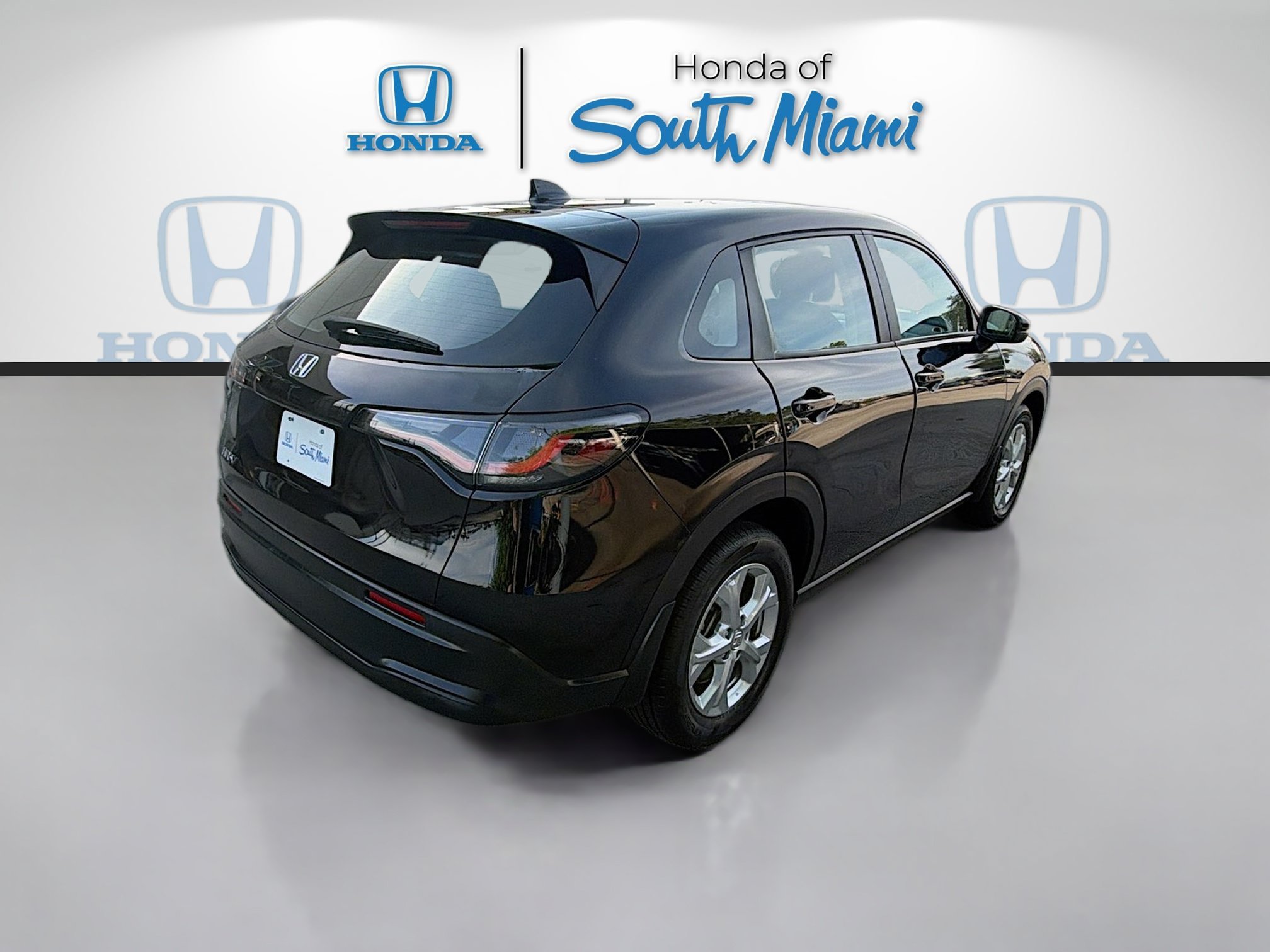 Certified Used 2023 Crystal Black Pearl Honda 2WD LX image 7