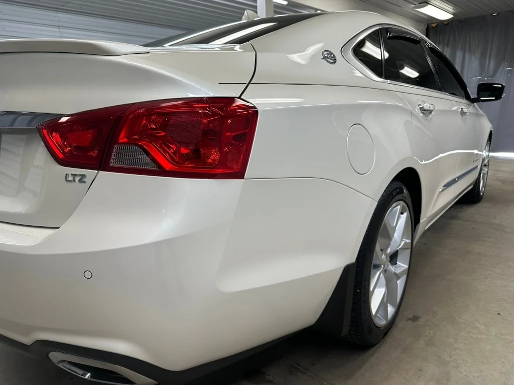 Certified Used 2014 White Diamond Tricoat Chevrolet LTZ image 30