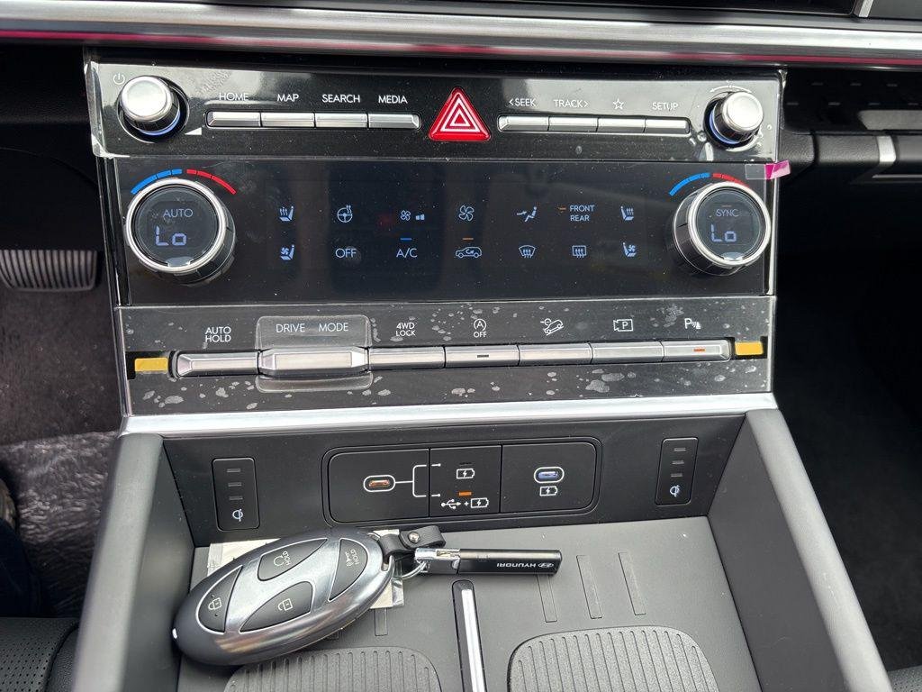 New 2026 White Hyundai Limited AWD image 28