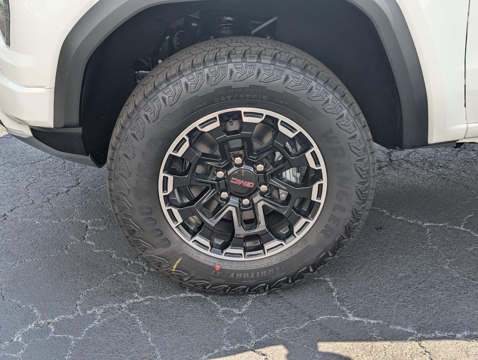 New 2026 Summit White GMC AT4 image 11