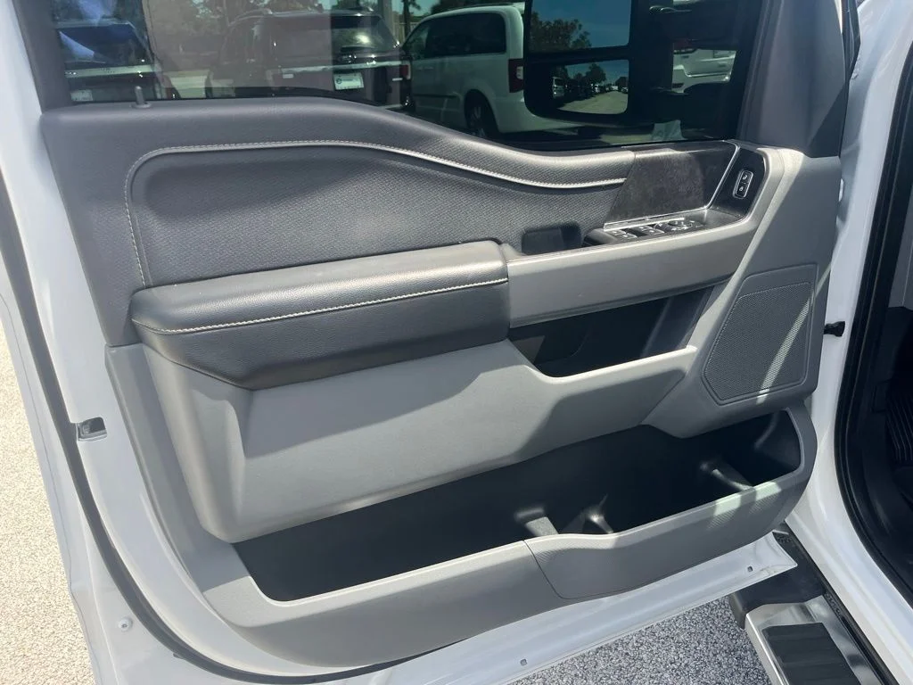 Used 2024 White Ford XLT image 15