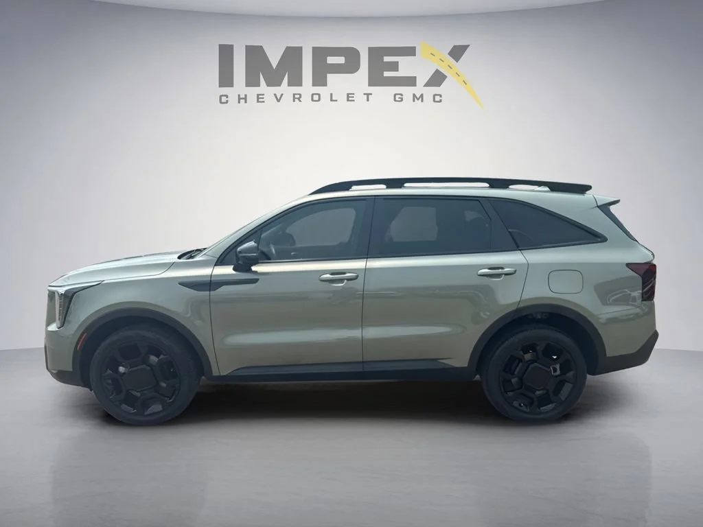 Used 2025  Kia X-Line SX image 2