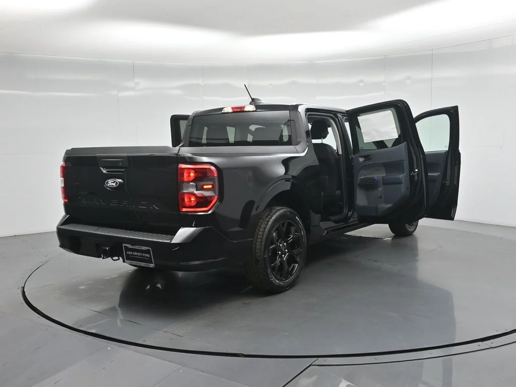 New 2026 Shadow Black Ford Lobo Standard image 4